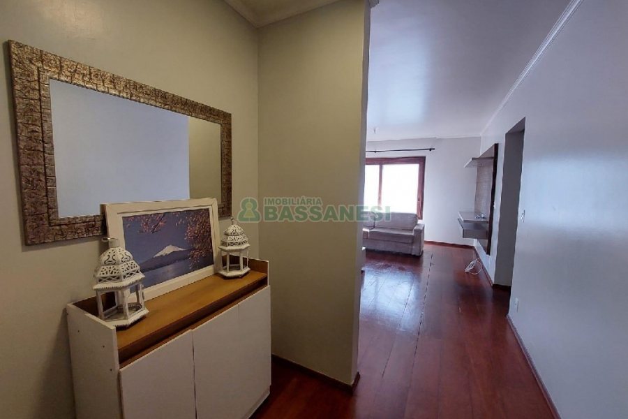 Apto Mobiliado com 112m², 4 dormitórios, 2 vagas, no bairro Lourdes em Caxias do Sul para Alugar