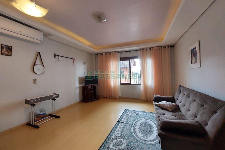 Apto Mobiliado com 80m², 2 dormitórios, 1 vaga, no bairro Madureira em Caxias do Sul para Comprar