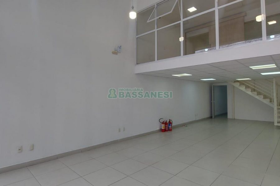Loja com 98m², no bairro Centro em Caxias do Sul para Alugar
