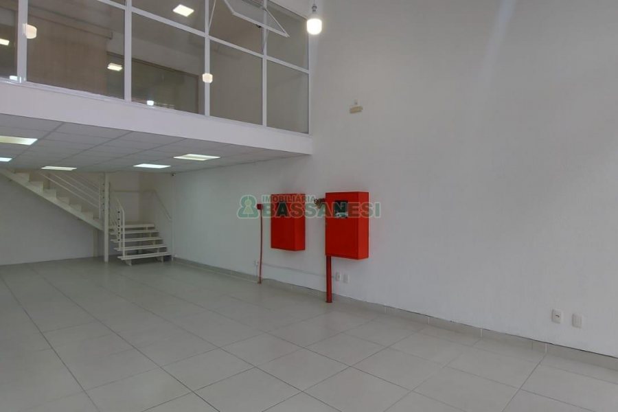 Loja com 98m², no bairro Centro em Caxias do Sul para Alugar