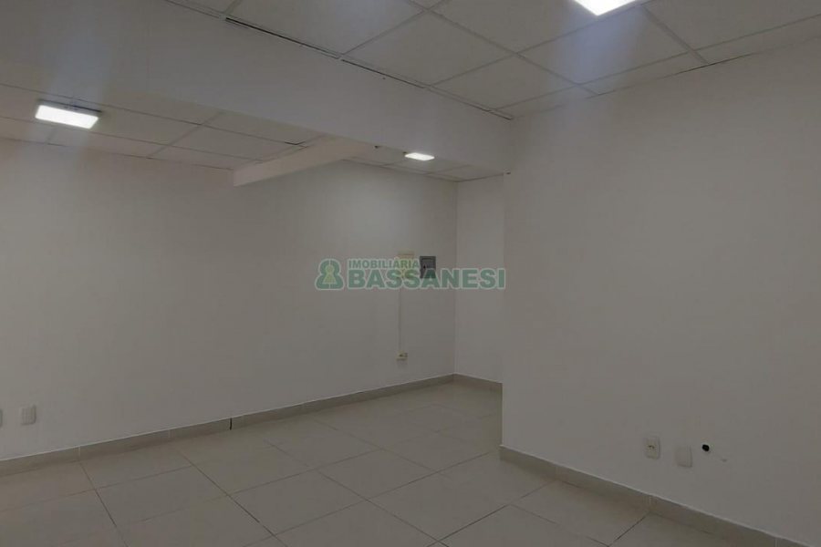 Loja com 98m², no bairro Centro em Caxias do Sul para Alugar