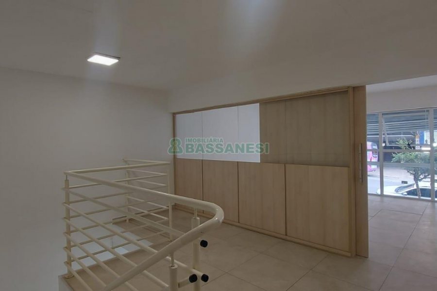 Loja com 98m², no bairro Centro em Caxias do Sul para Alugar