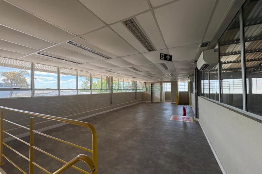 Pavilhão com 3000m², no bairro Cidade Nova em Caxias do Sul para Alugar