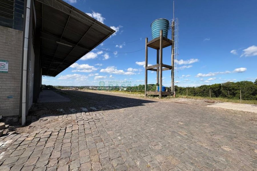 Pavilhão com 3000m², no bairro Cidade Nova em Caxias do Sul para Alugar