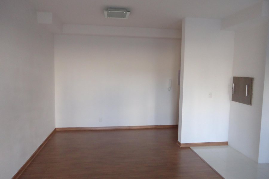 Apartamento com 64m², 2 dormitórios, 1 vaga, no bairro São Pelegrino em Caxias do Sul para Alugar