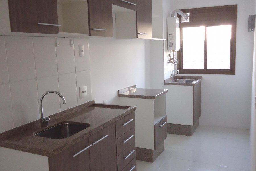 Apartamento com 64m², 2 dormitórios, 1 vaga, no bairro São Pelegrino em Caxias do Sul para Alugar