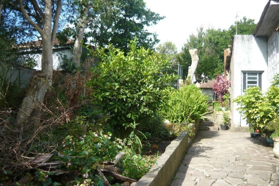 Casa com 180m², 3 dormitórios, no bairro Rio Branco em Caxias do Sul para Comprar