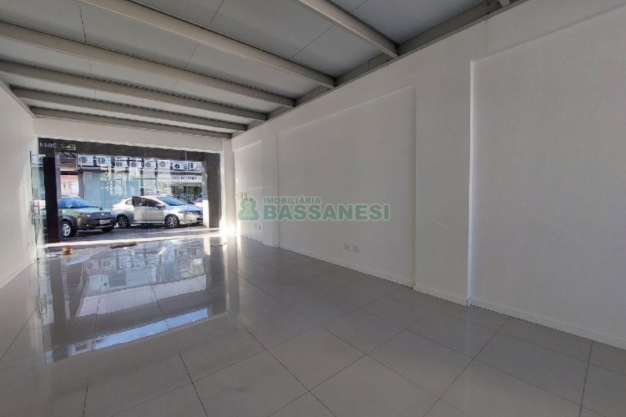 Loja com 102m², no bairro Rio Branco em Caxias do Sul para Alugar