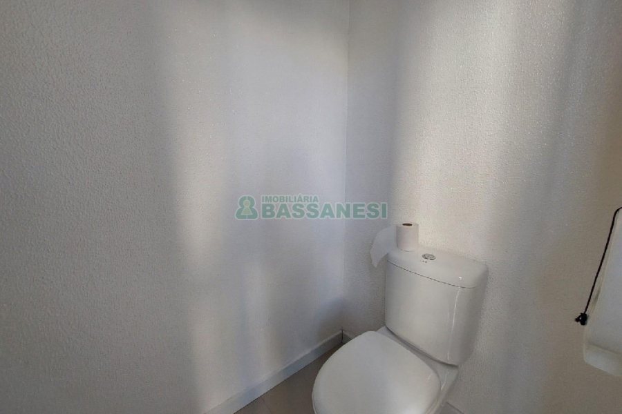 Loja com 102m², no bairro Rio Branco em Caxias do Sul para Alugar