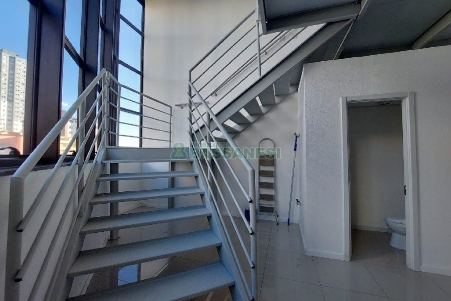 Loja com 102m², no bairro Rio Branco em Caxias do Sul para Alugar