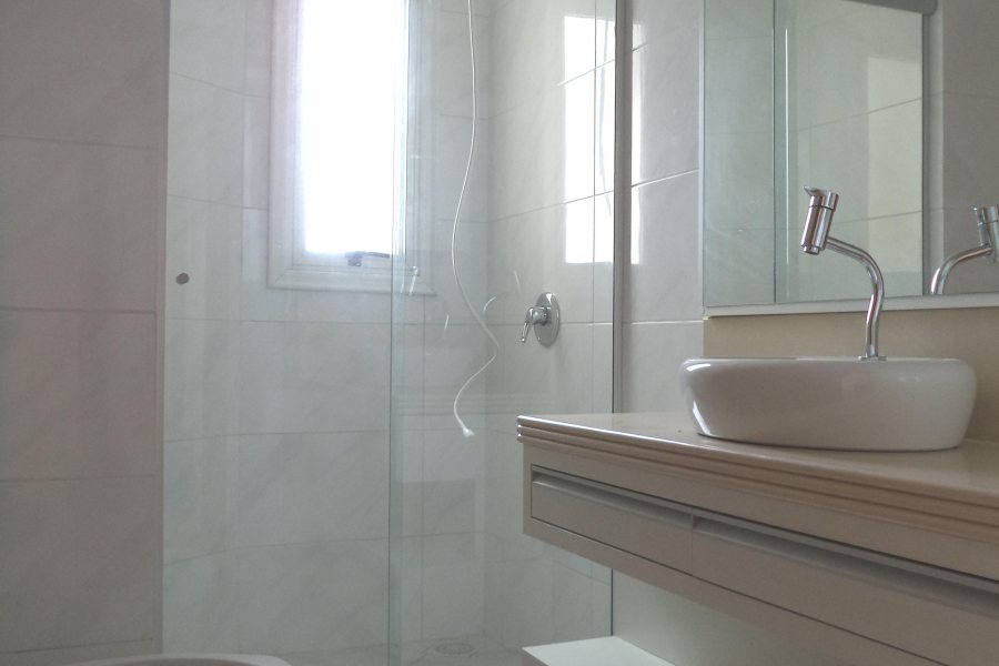 Apartamento com 98m², 3 dormitórios, 2 vagas, no bairro São Pelegrino em Caxias do Sul para Alugar