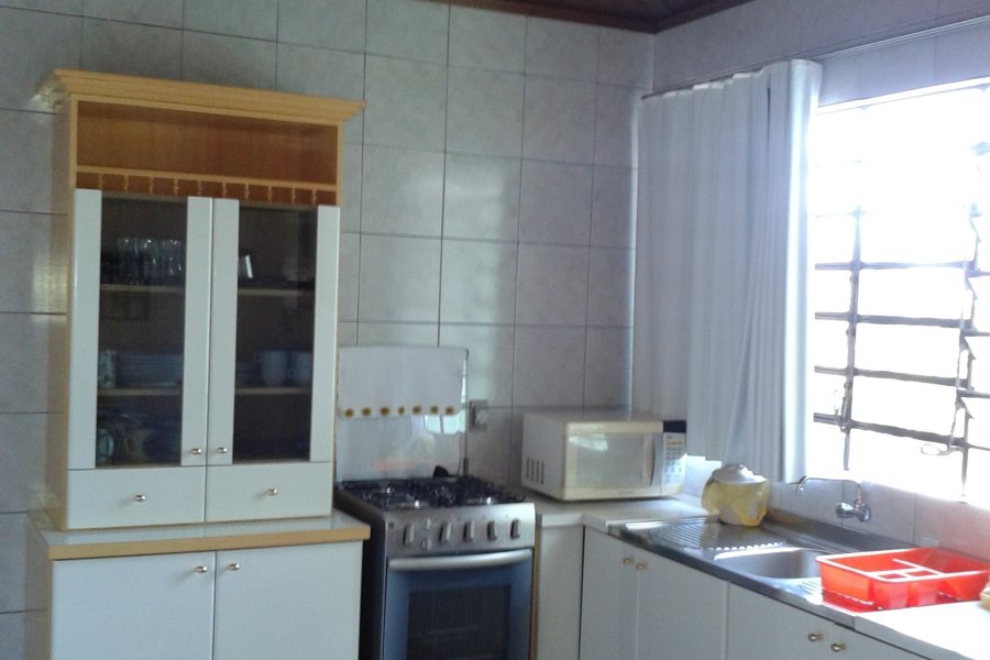 Casa com 200m², 3 dormitórios, 1 vaga, no bairro Rio Branco em Caxias do Sul para Comprar