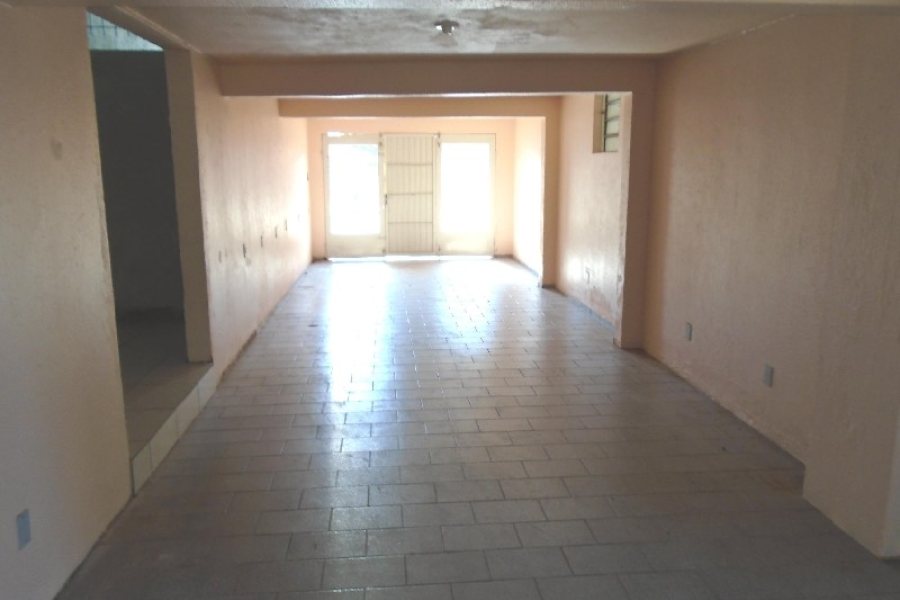 Casa com 220m², 3 dormitórios, 1 vaga, no bairro Bela Vista em Caxias do Sul para Alugar