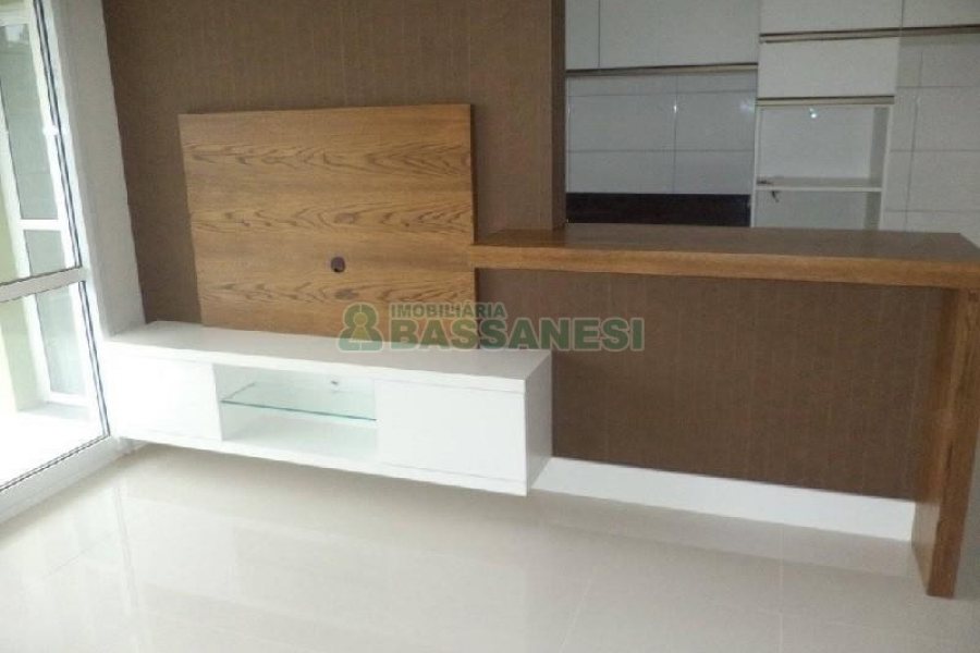 Apto Mobiliado com 67m², 2 dormitórios, 2 vagas, no bairro Santa Catarina em Caxias do Sul para Alugar