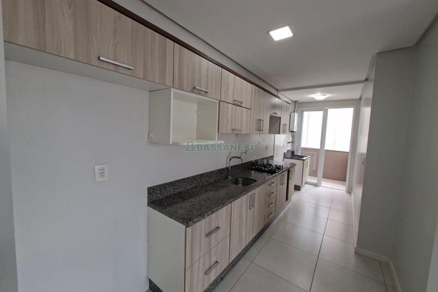 Apartamento com 54m², 1 dormitório, 1 vaga, no bairro Centro em Caxias do Sul para Alugar