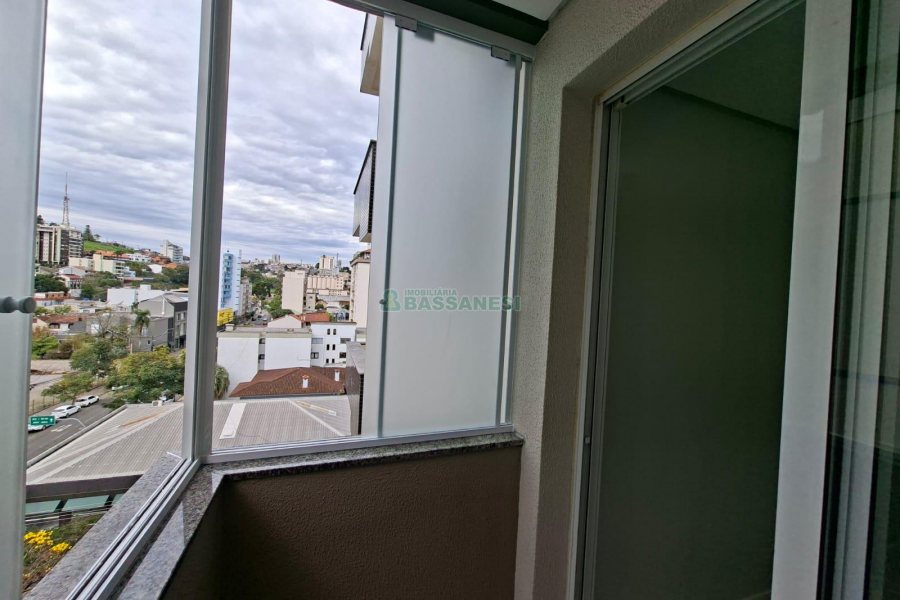 Apartamento com 54m², 1 dormitório, 1 vaga, no bairro Centro em Caxias do Sul para Alugar
