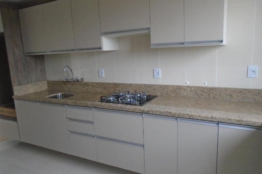 Apartamento com 85m², 3 dormitórios, 2 vagas, no bairro Desvio Rizzo em Caxias do Sul para Alugar
