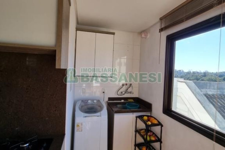 Apartamento com 70m², 2 dormitórios, 1 vaga, no bairro Vinhedos em Caxias do Sul para Comprar