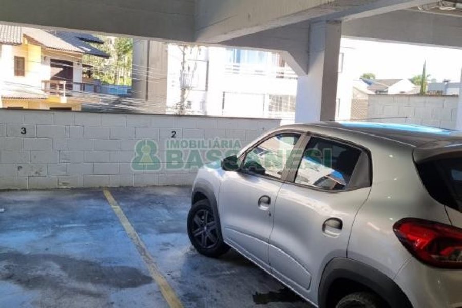 Apartamento com 70m², 2 dormitórios, 1 vaga, no bairro Vinhedos em Caxias do Sul para Comprar