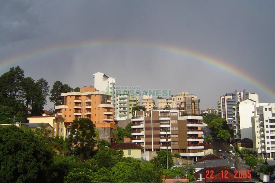 Apto Mobiliado com 147m², 2 dormitórios, 2 vagas, no bairro Madureira em Caxias do Sul para Comprar