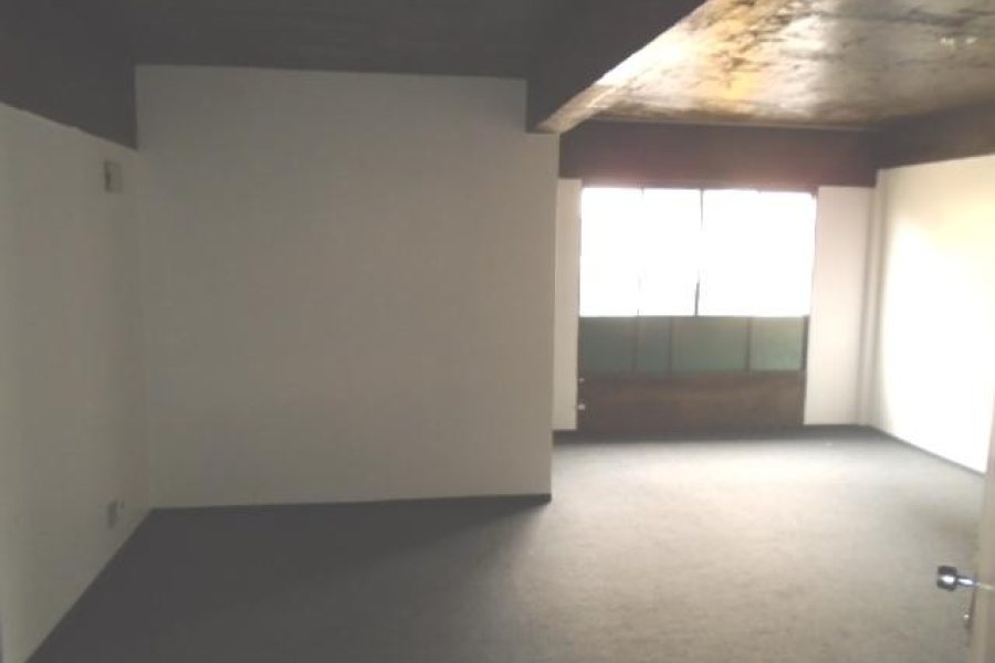 Sala com 40m², no bairro Centro em Caxias do Sul para Alugar