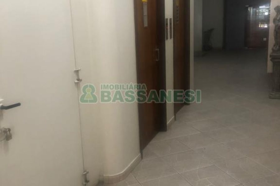Apartamento com 80m², 3 dormitórios, no bairro Centro em Caxias do Sul para Comprar