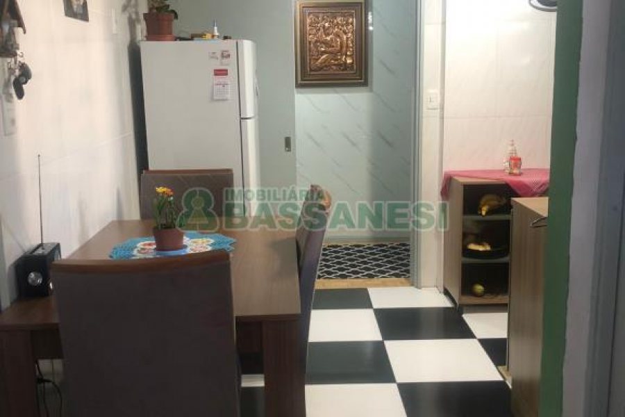 Apartamento com 80m², 3 dormitórios, no bairro Centro em Caxias do Sul para Comprar