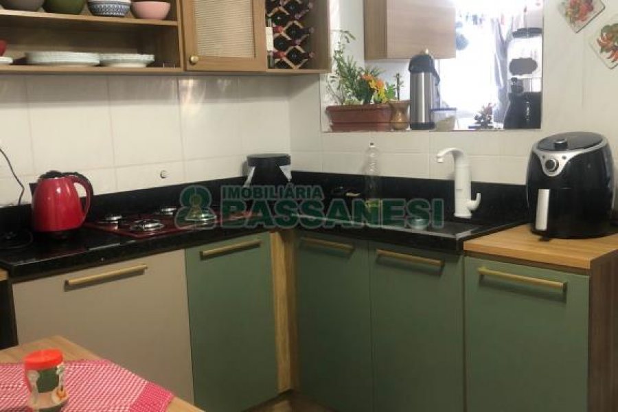 Apartamento com 80m², 3 dormitórios, no bairro Centro em Caxias do Sul para Comprar