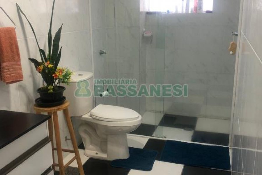 Apartamento com 80m², 3 dormitórios, no bairro Centro em Caxias do Sul para Comprar
