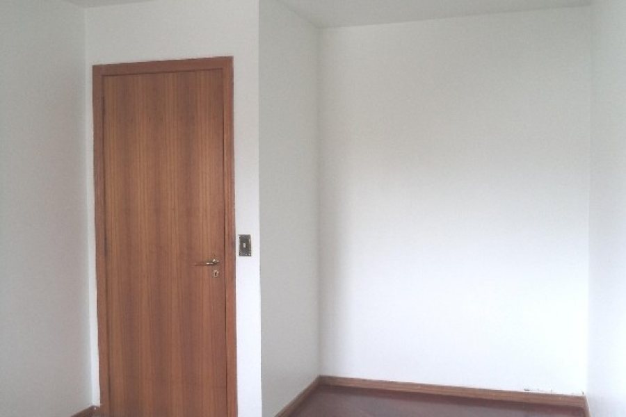 Apartamento com 40m², 1 dormitório, 1 vaga, no bairro Centro em Caxias do Sul para Alugar