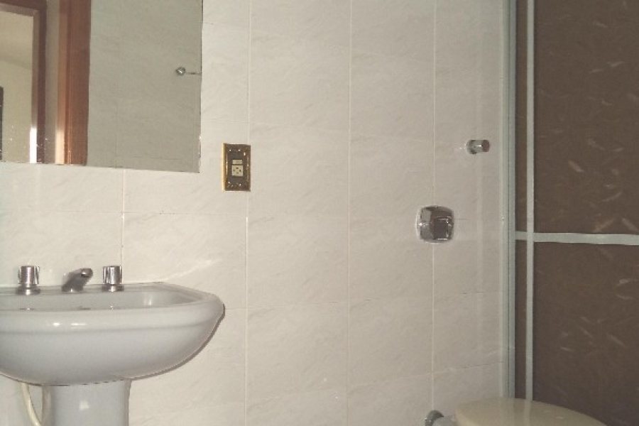 Apartamento com 40m², 1 dormitório, 1 vaga, no bairro Centro em Caxias do Sul para Alugar