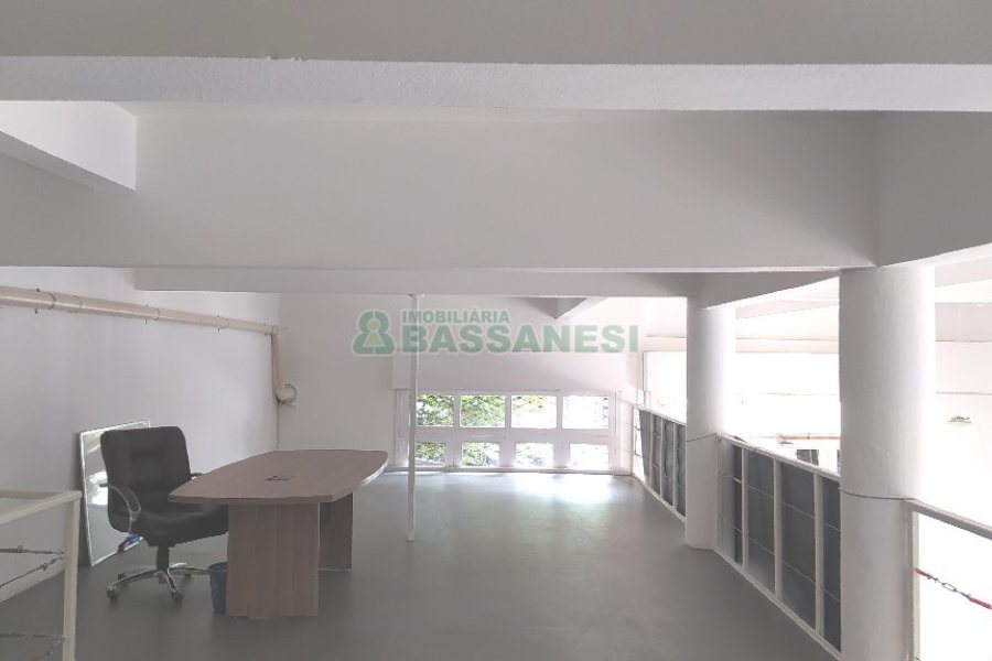 Loja com 180m², no bairro Centro em Caxias do Sul para Alugar ou Comprar