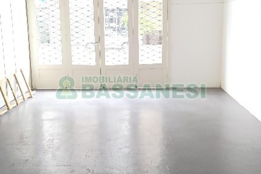 Loja com 180m², no bairro Centro em Caxias do Sul para Alugar ou Comprar