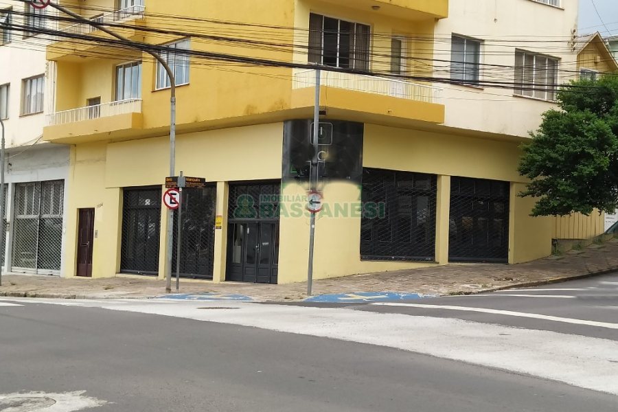 Loja com 180m², no bairro Centro em Caxias do Sul para Alugar ou Comprar