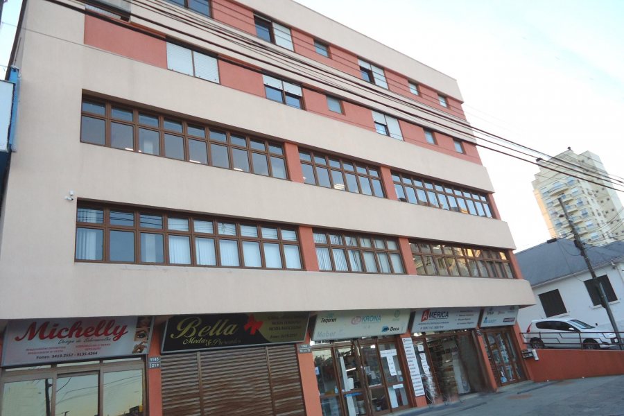 Loja com 95m², no bairro Lourdes em Caxias do Sul para Alugar