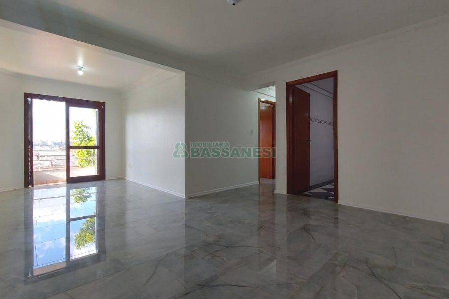 Apartamento com 85m², 2 dormitórios, 1 vaga, no bairro Marechal Floriano em Caxias do Sul para Alugar