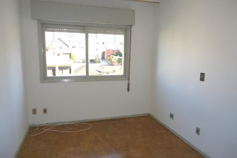 Apartamento com 67m², 2 dormitórios, 1 vaga, no bairro Centro em Caxias do Sul para Comprar