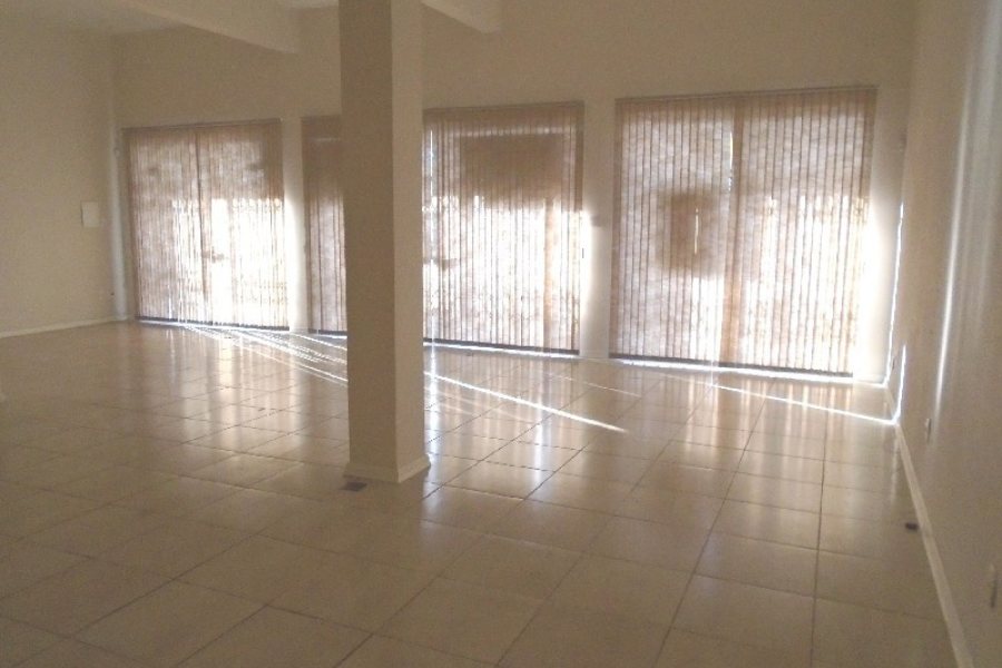 Loja com 102m², no bairro São Pelegrino em Caxias do Sul para Alugar