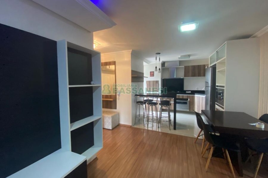 Apto Mobiliado com 68m², 2 dormitórios, 1 vaga, no bairro Treviso em Caxias do Sul para Alugar