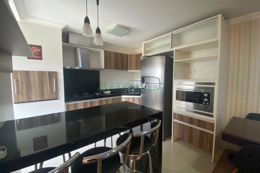 Apto Mobiliado com 68m², 2 dormitórios, 1 vaga, no bairro Treviso em Caxias do Sul para Alugar