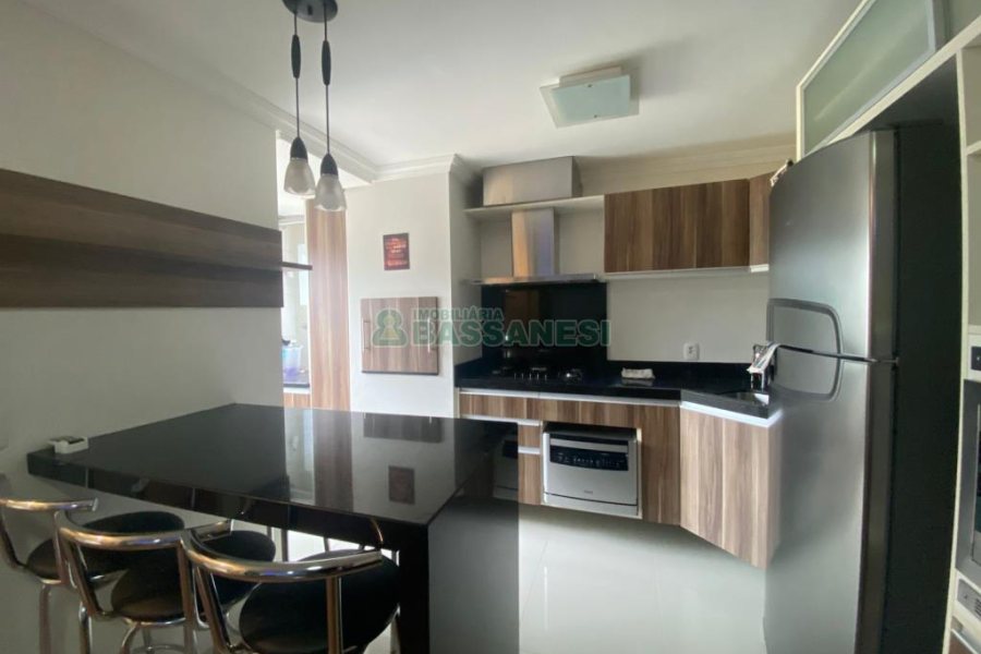 Apto Mobiliado com 68m², 2 dormitórios, 1 vaga, no bairro Treviso em Caxias do Sul para Alugar