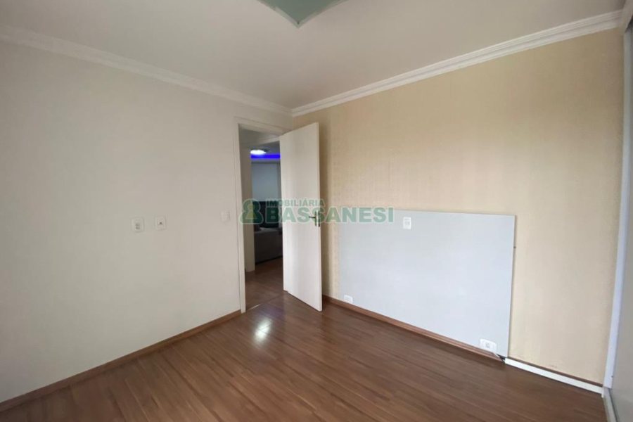 Apto Mobiliado com 68m², 2 dormitórios, 1 vaga, no bairro Treviso em Caxias do Sul para Alugar