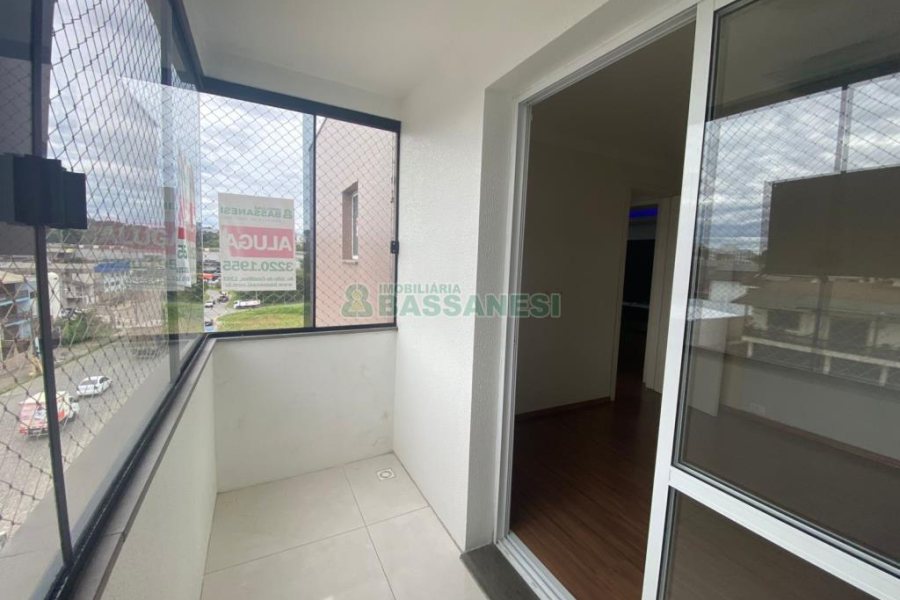 Apto Mobiliado com 68m², 2 dormitórios, 1 vaga, no bairro Treviso em Caxias do Sul para Alugar