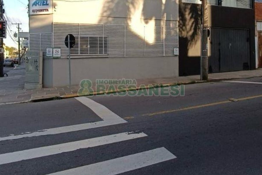 Predio com 400m², 2 vagas, no bairro Santa Catarina em Caxias do Sul para Alugar