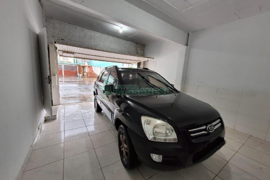 Predio com 400m², 2 vagas, no bairro Santa Catarina em Caxias do Sul para Alugar