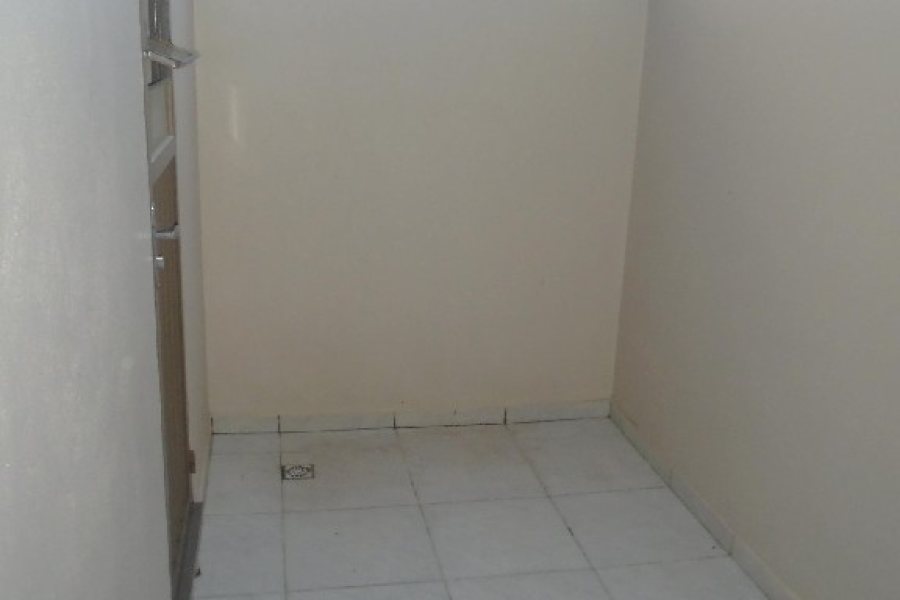 Apartamento com 65m², 2 dormitórios, 2 vagas, no bairro Cinqüentenário em Caxias do Sul para Comprar