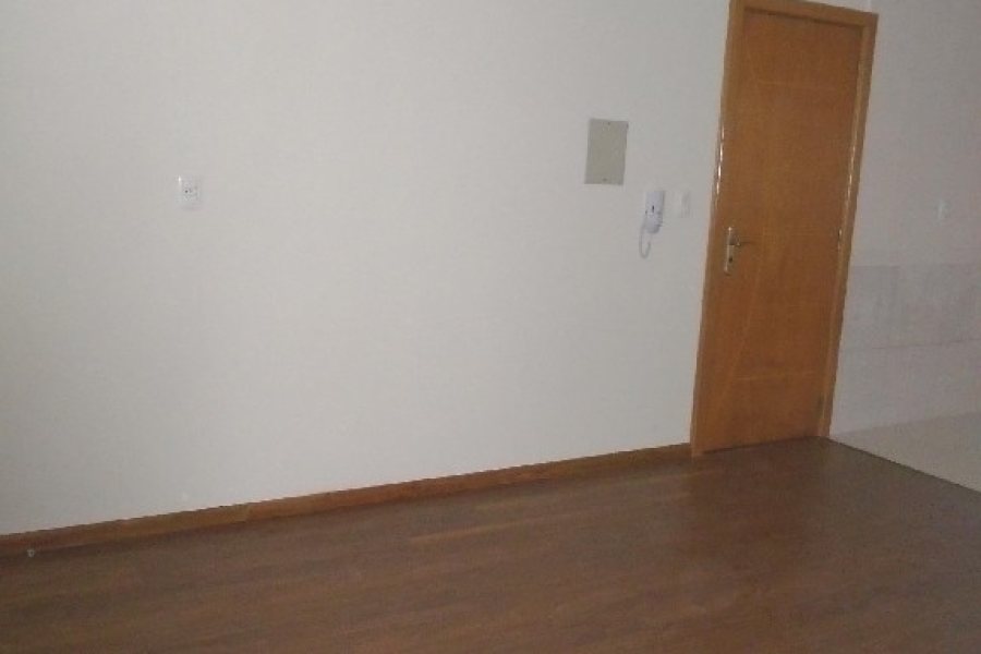 Apartamento com 65m², 2 dormitórios, 2 vagas, no bairro Cinqüentenário em Caxias do Sul para Comprar
