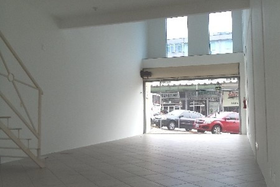 Loja com 115m², no bairro Lourdes em Caxias do Sul para Alugar