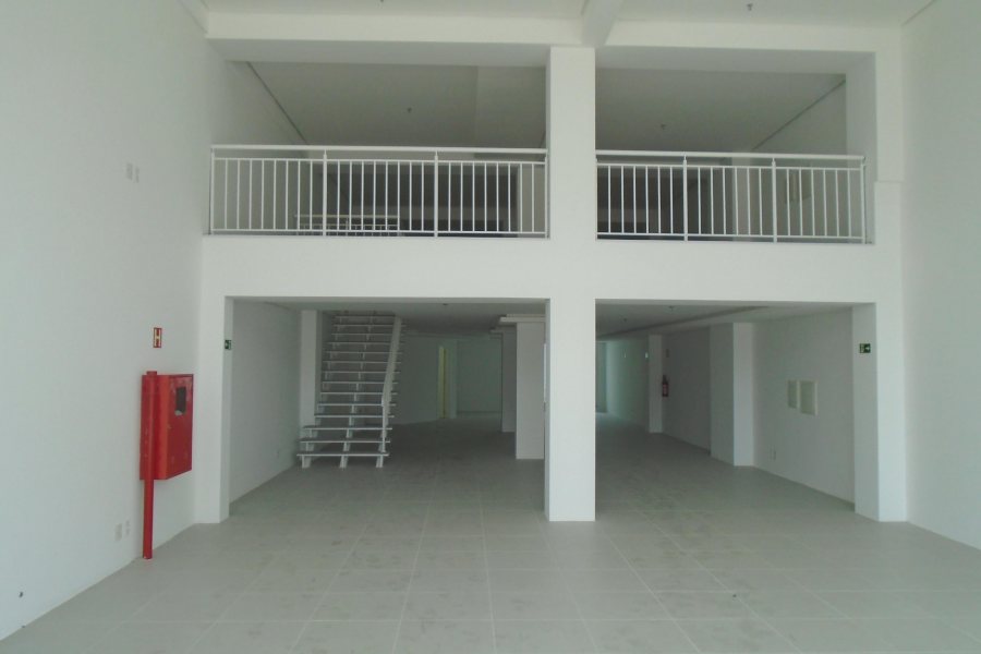 Loja com 370m², no bairro Villagio Iguatemi em Caxias do Sul para Comprar