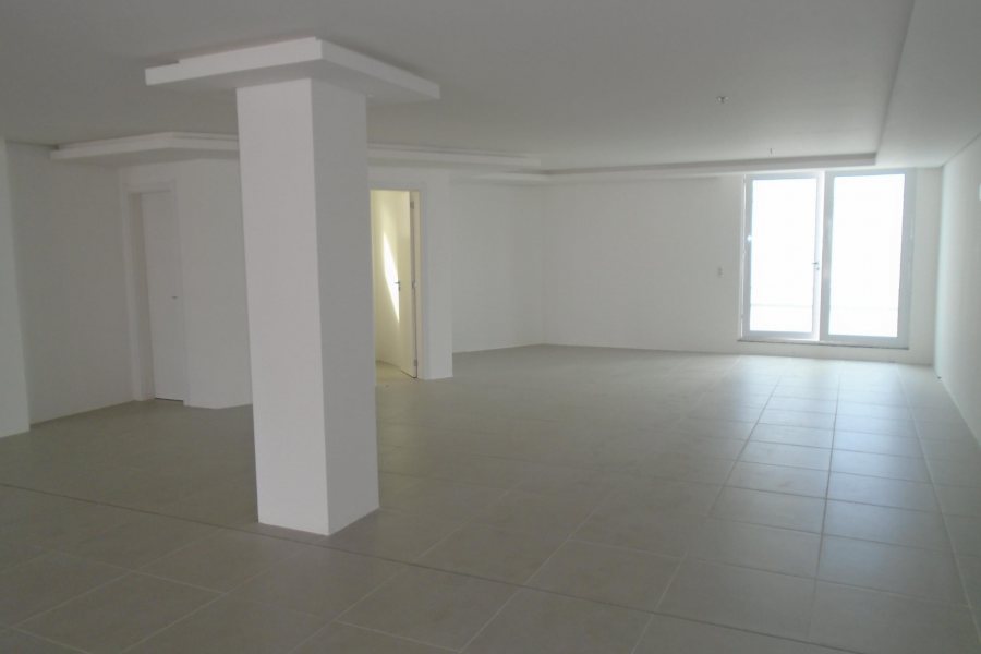 Loja com 370m², no bairro Villagio Iguatemi em Caxias do Sul para Comprar